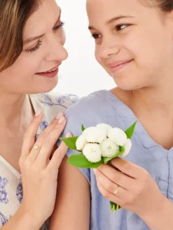 Złoty pierścionek z cyrkoniami - serce