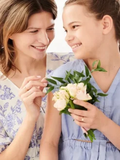 Złoty pierścionek z cyrkoniami - serce