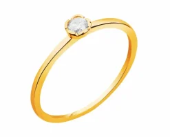 Złoty pierścionek z cyrkonią