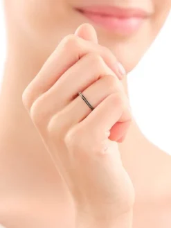 Złoty pierścionek z cyrkoniami - Eternity