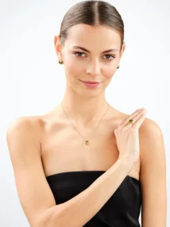 Złoty pierścionek z cyrkonią