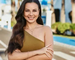 Złoty pierścionek z cyrkonią