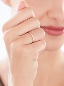 Złoty pierścionek z cyrkoniami - Eternity