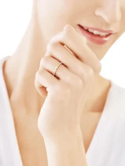 Złoty pierścionek z cyrkoniami - serce