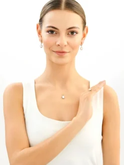 Złoty pierścionek z opalitem i cyrkoniami