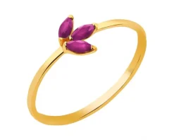 Złoty pierścionek z rubinem syntetycznym
